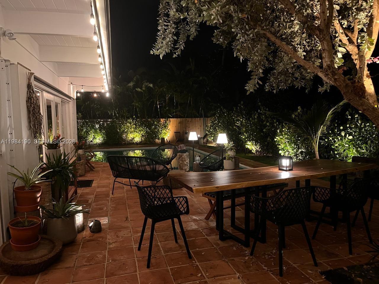 TROPICAL ISLE HOMES SUB 4 - Residential Lease