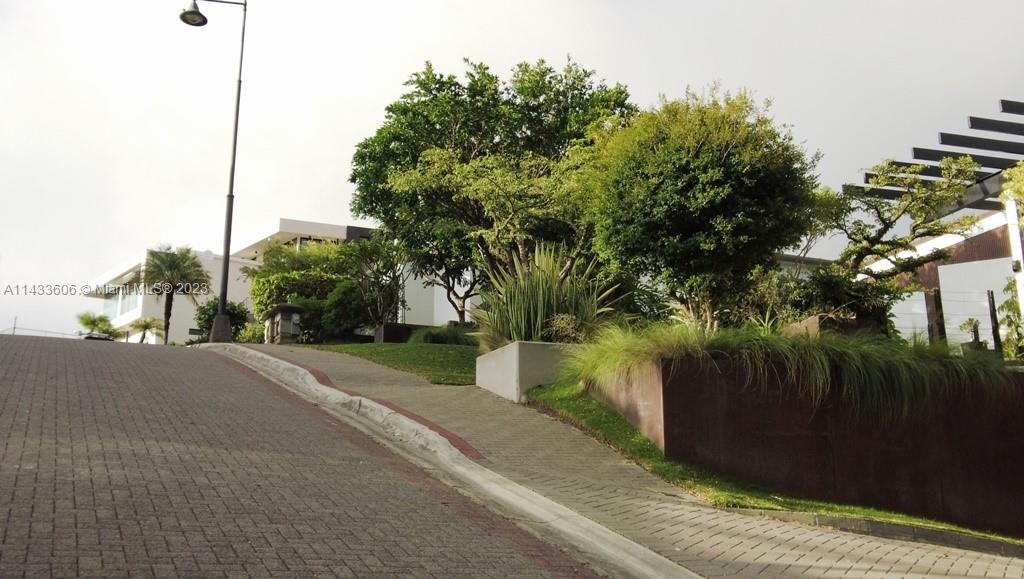 Cerro Real - Residential