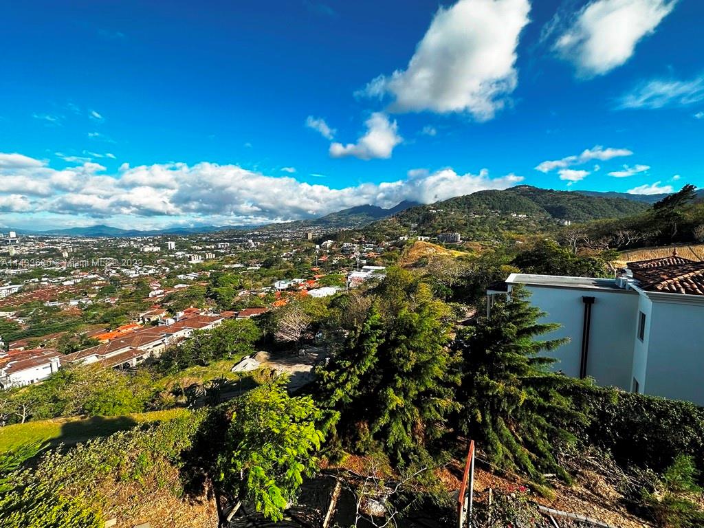 Cerro Real - Residential