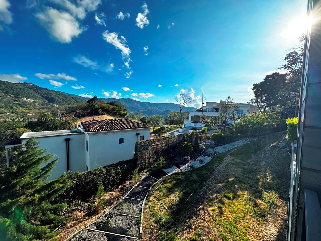 Cerro Real - Residential