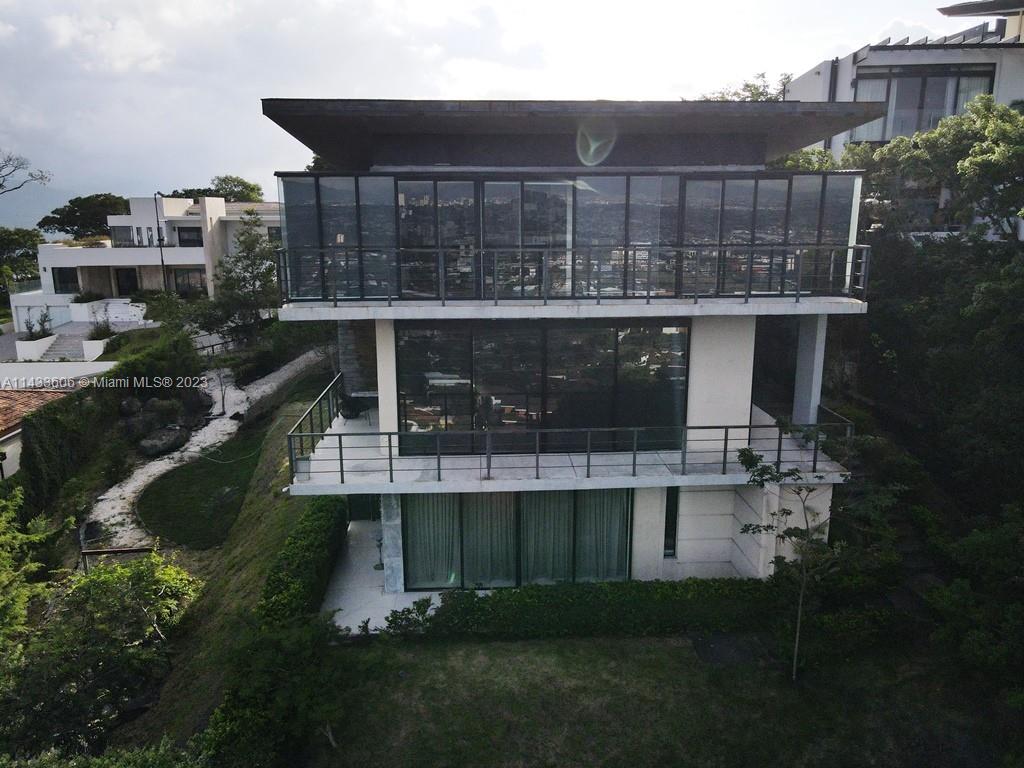 Cerro Real - Residential