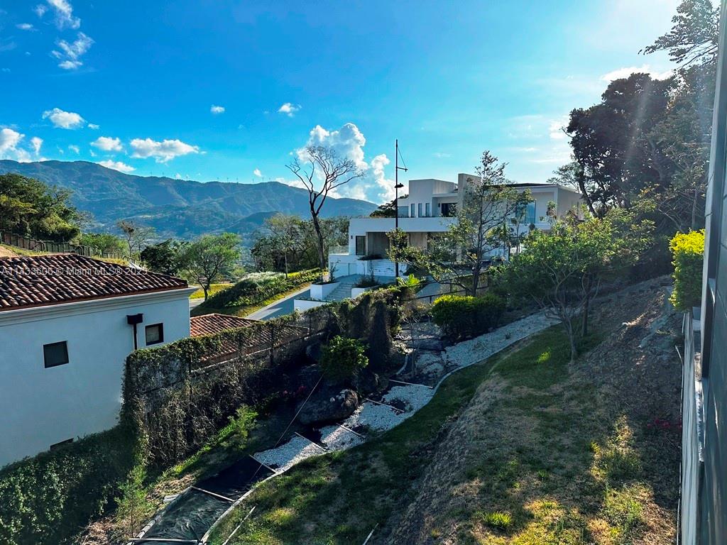 Cerro Real - Residential