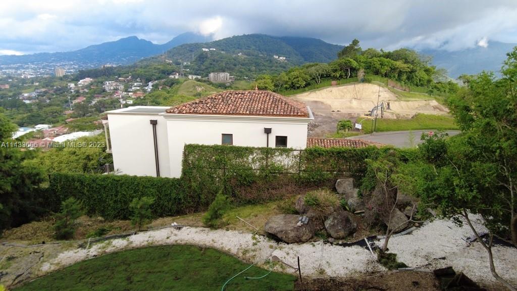 Cerro Real - Residential