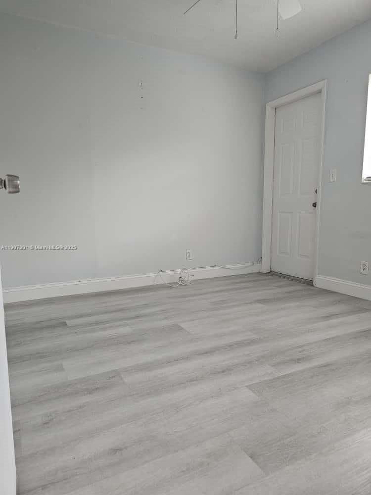 HOLLYWOOD BEACH GARDENS - Residential Lease