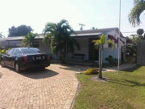 Photo of 2512 Island Dr, Miramar, FL 33023 (MLS # A11977969)