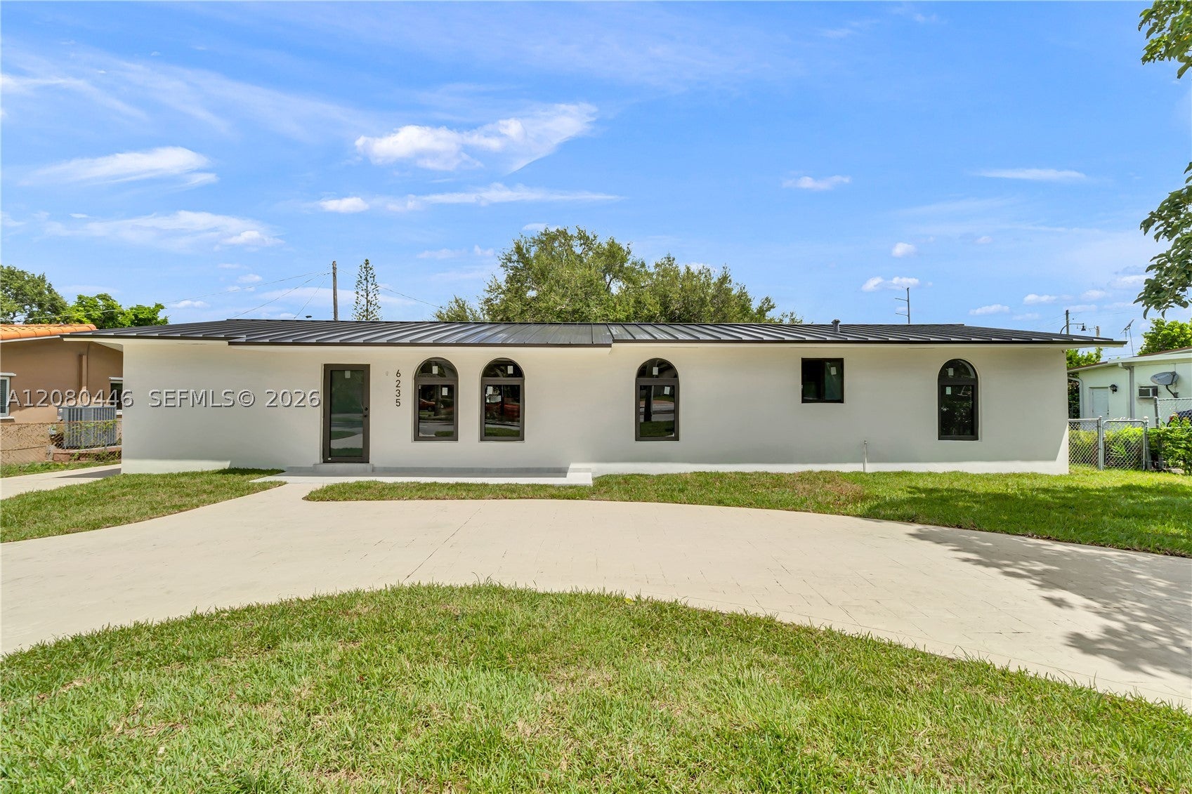 6235 SW 24th St