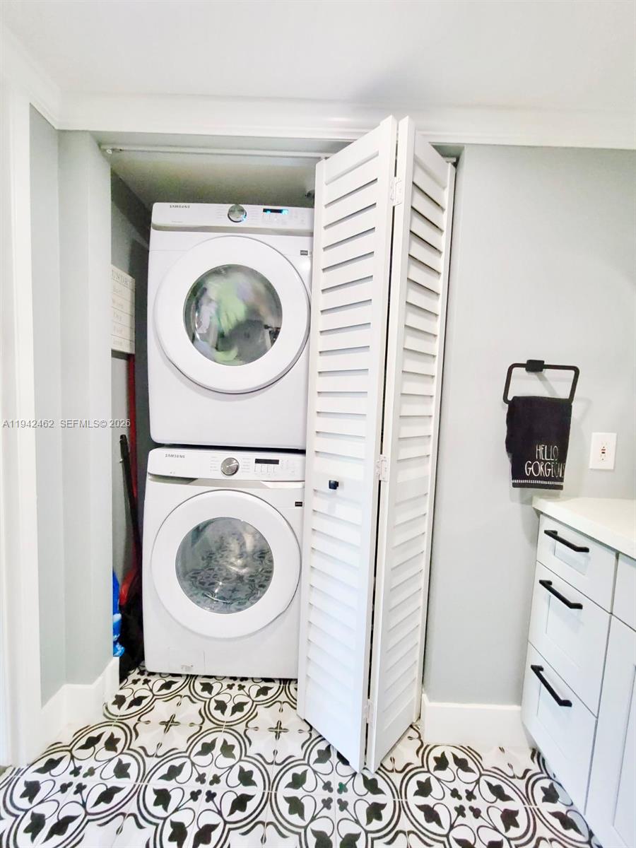 LAS OLAS BY THE RIVER CON - Residential Lease