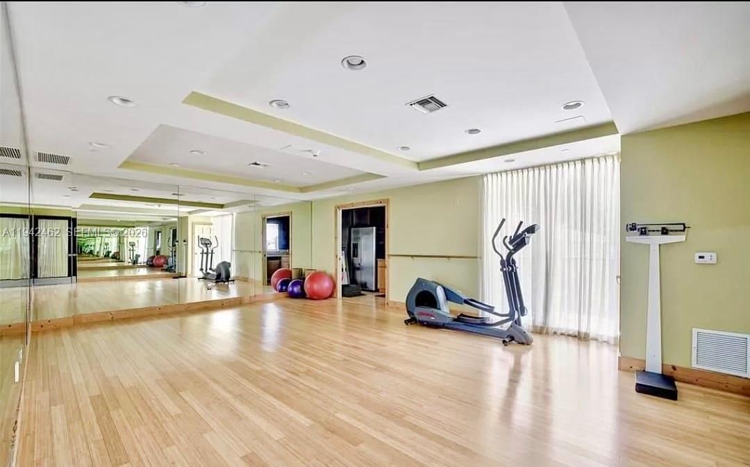 LAS OLAS BY THE RIVER CON - Residential Lease