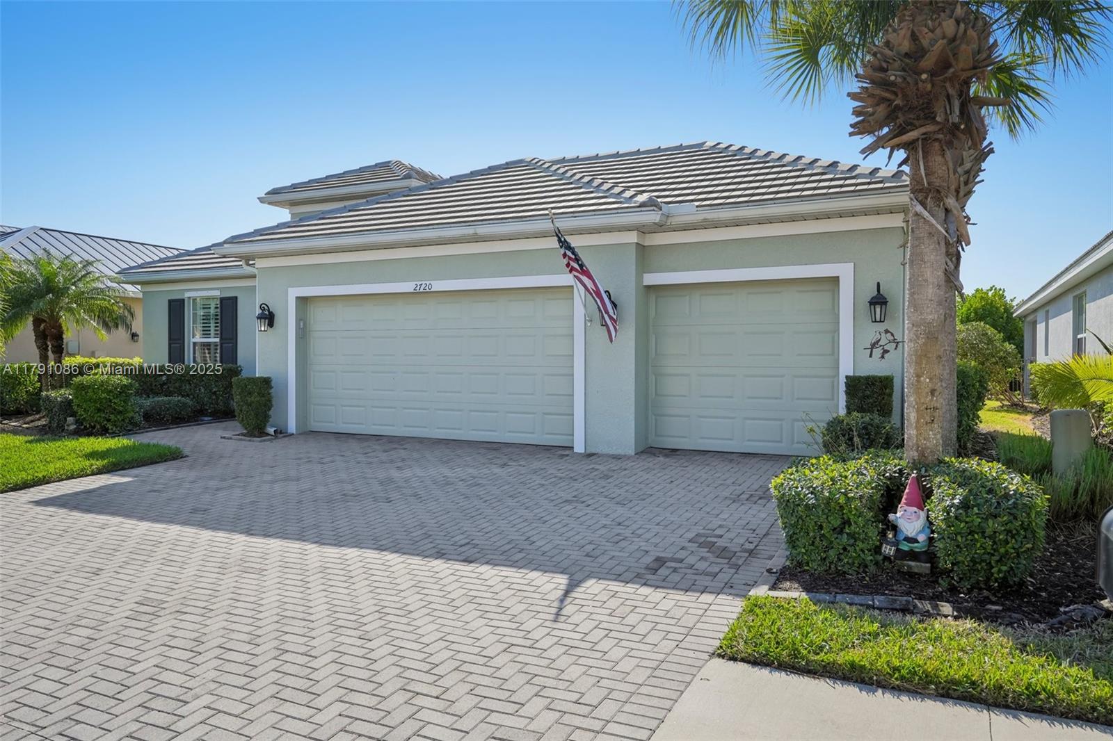 2720 Lambay Ct