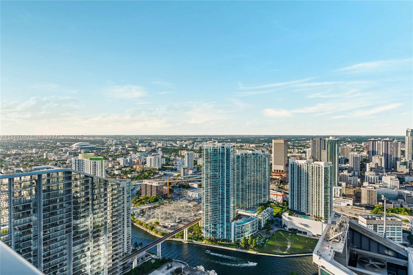 801 SMA RESIDENCES CONDO - Residential