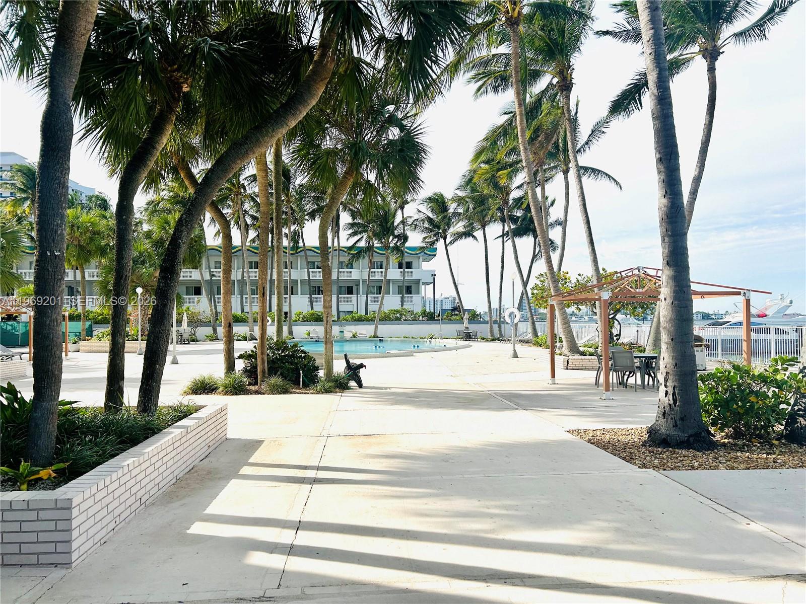 KENNEDY HOUSE CONDO - Residential