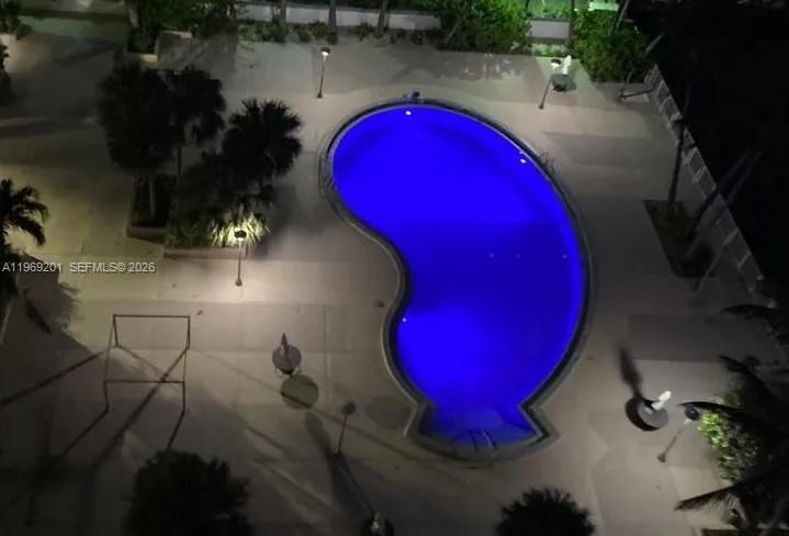 KENNEDY HOUSE CONDO - Residential