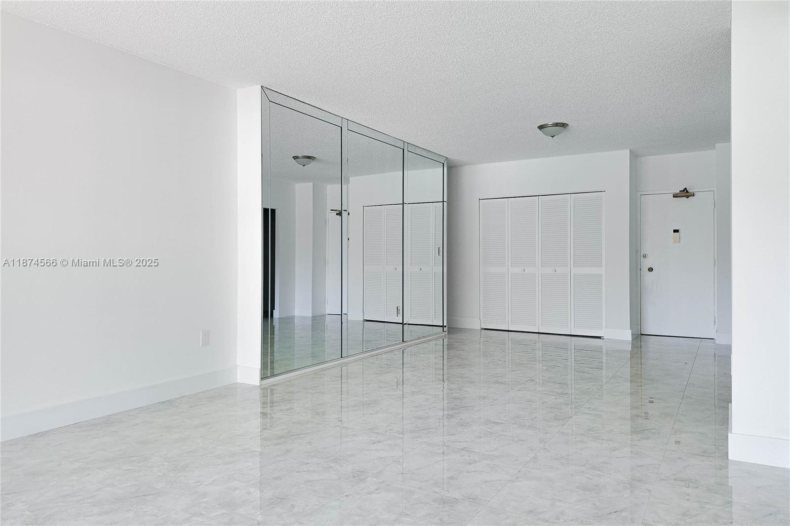 HEMISPHERES CONDO - Residential Lease