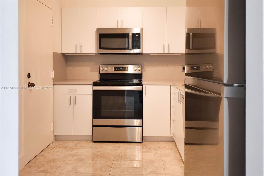 Photo of 1985 S Ocean Dr #2C, Hallandale Beach, FL 33009 (MLS # A11874566)