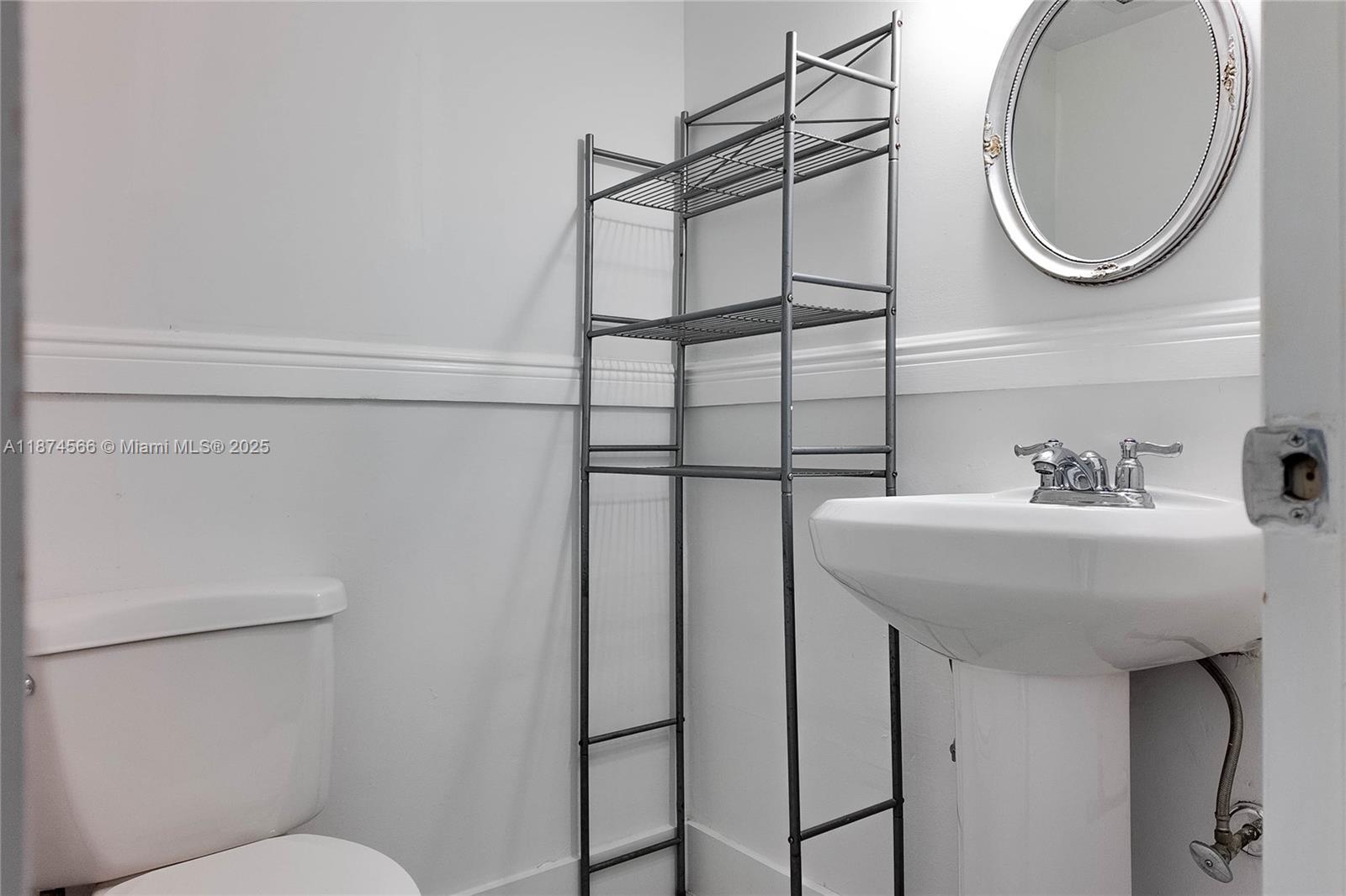 HEMISPHERES CONDO - Residential Lease