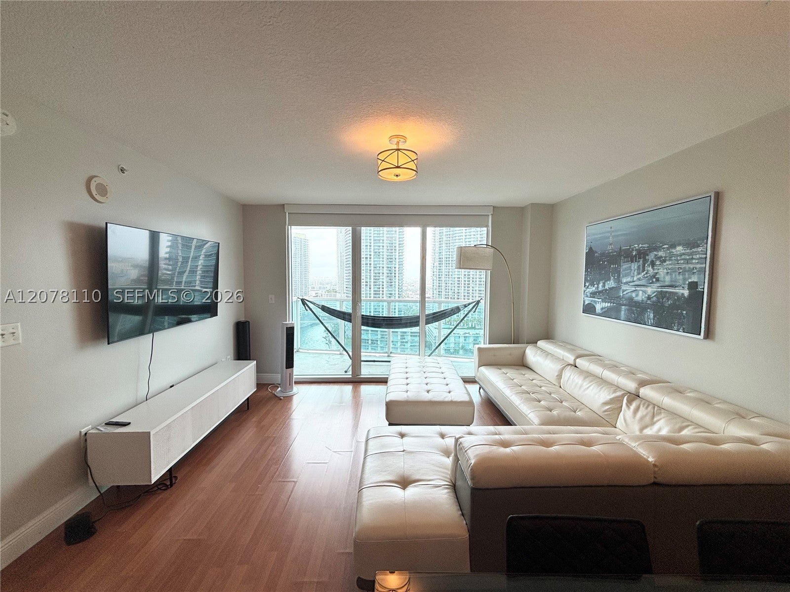 31 SE 5th St 2805