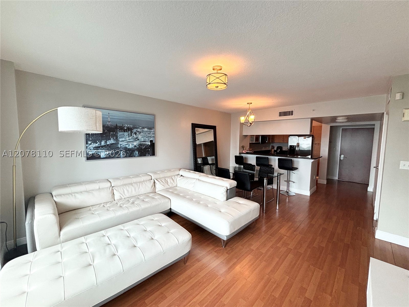 31 SE 5th St 2805