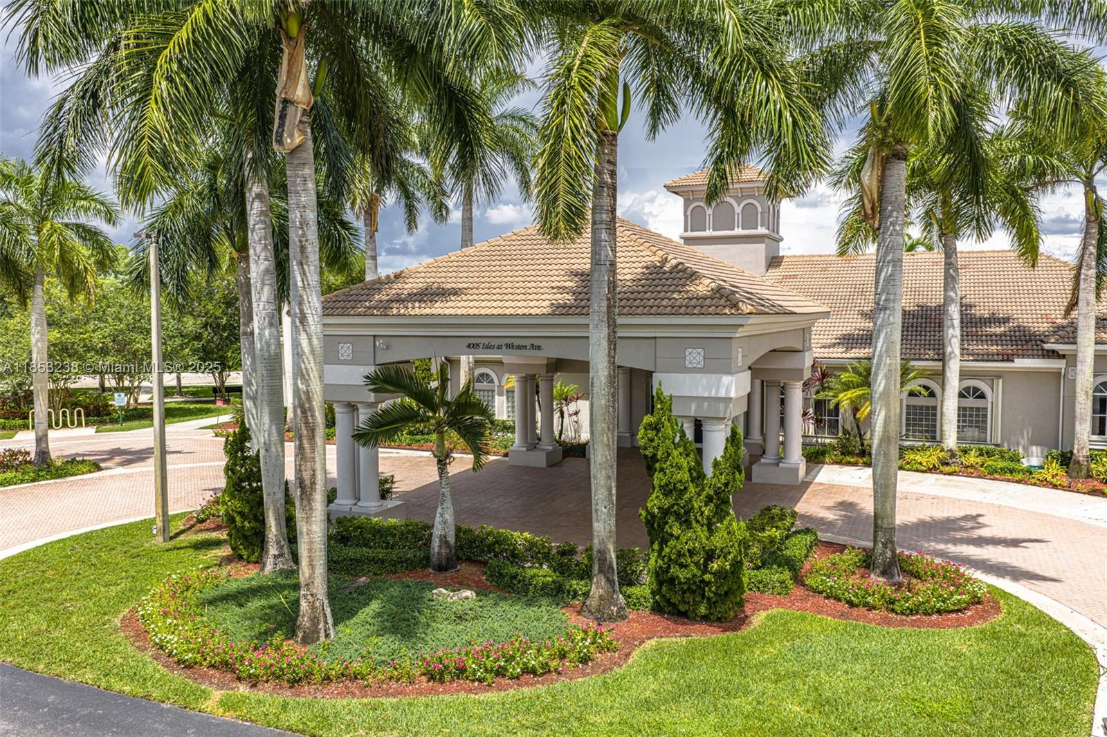 ISLES AT WESTON - Residential