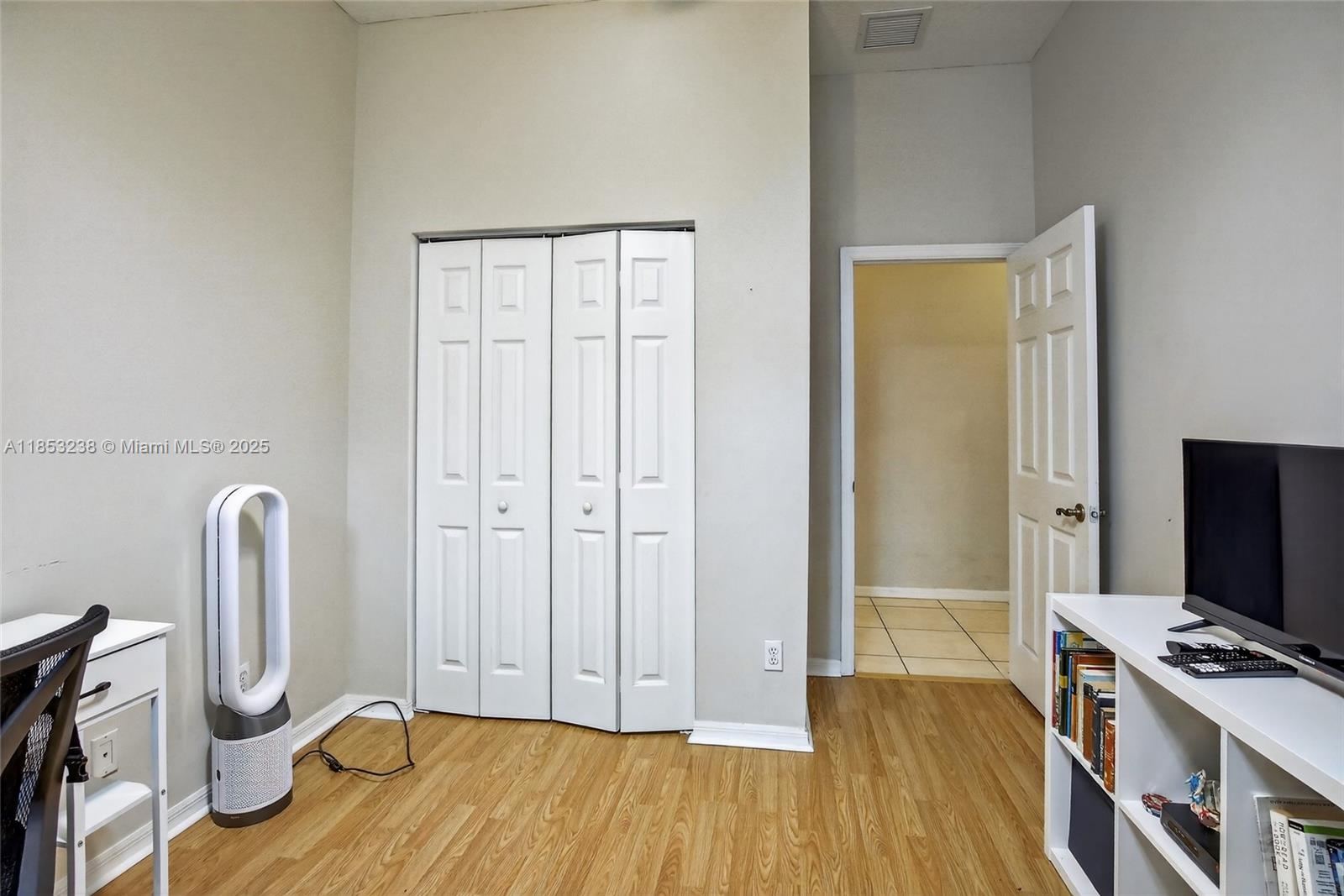 ISLES AT WESTON - Residential