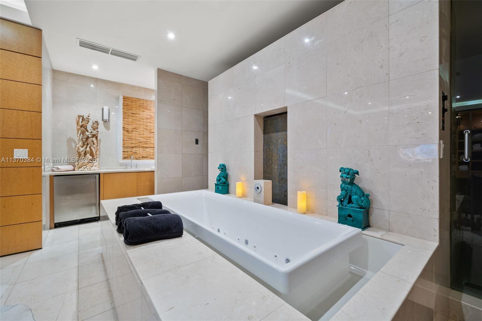 JOURNEYS END ESTATES - Residential