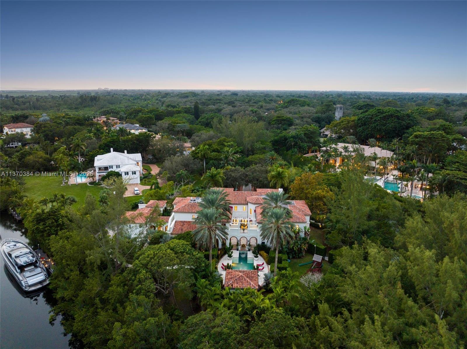 JOURNEYS END ESTATES - Residential