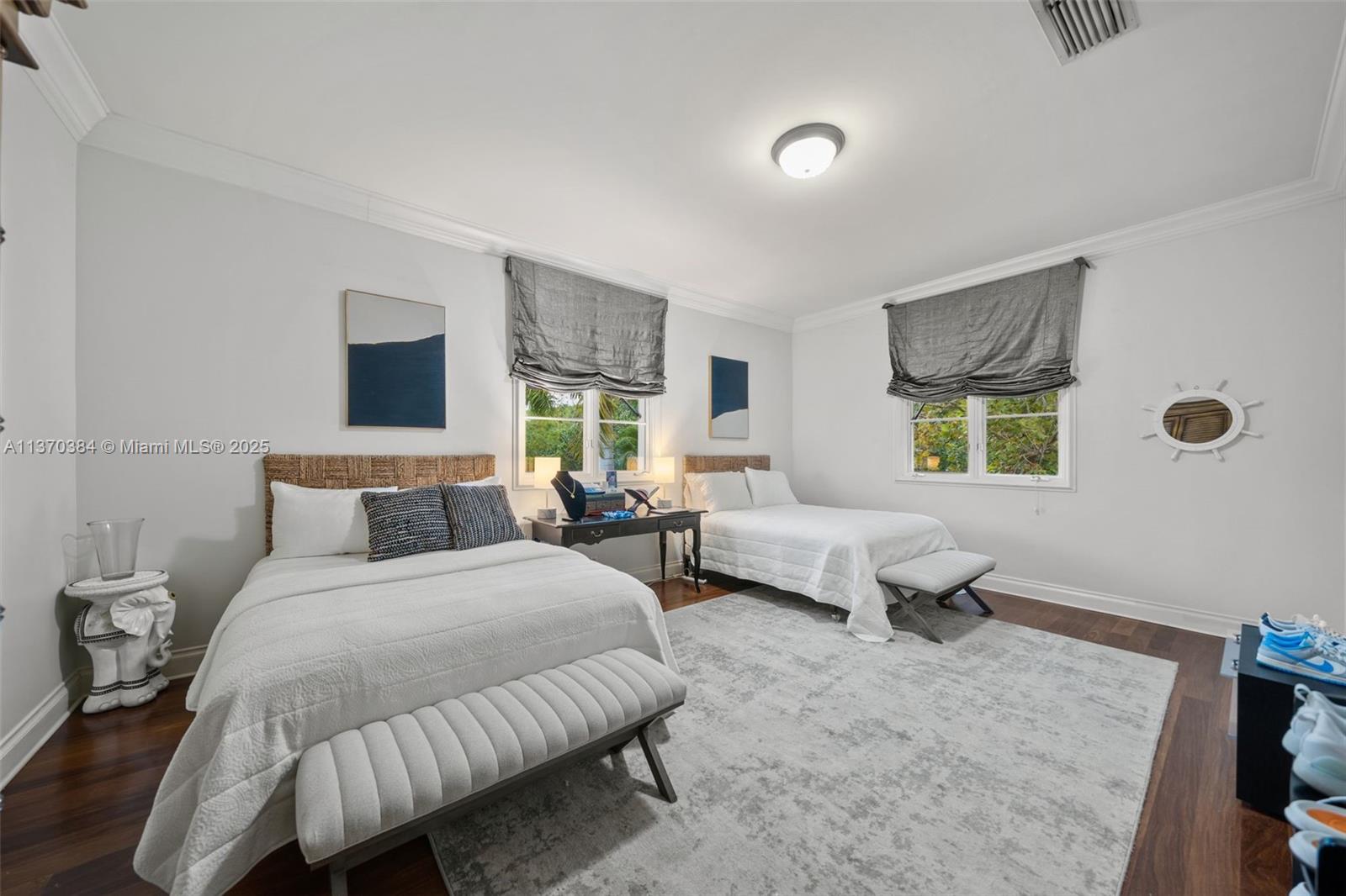 JOURNEYS END ESTATES - Residential