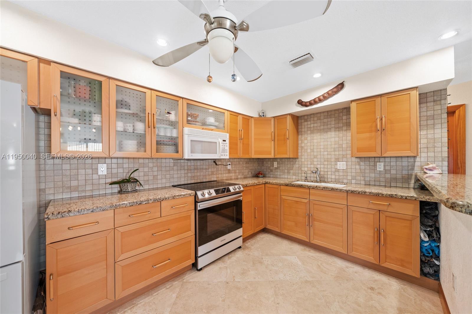 BEN-MEL BY THE SEA - Residential Income