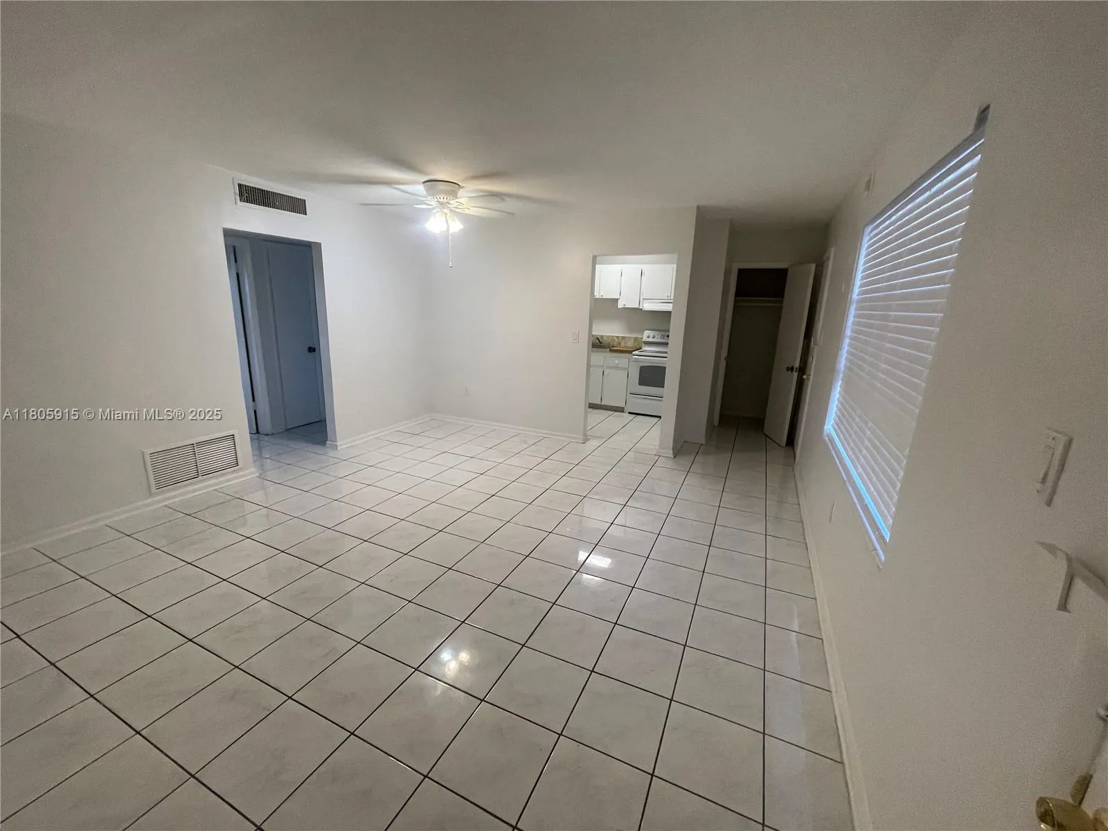 Miami, Florida 33134, United States, 2 Bedrooms Bedrooms, ,1 BathroomBathrooms,Residential,Active,154715