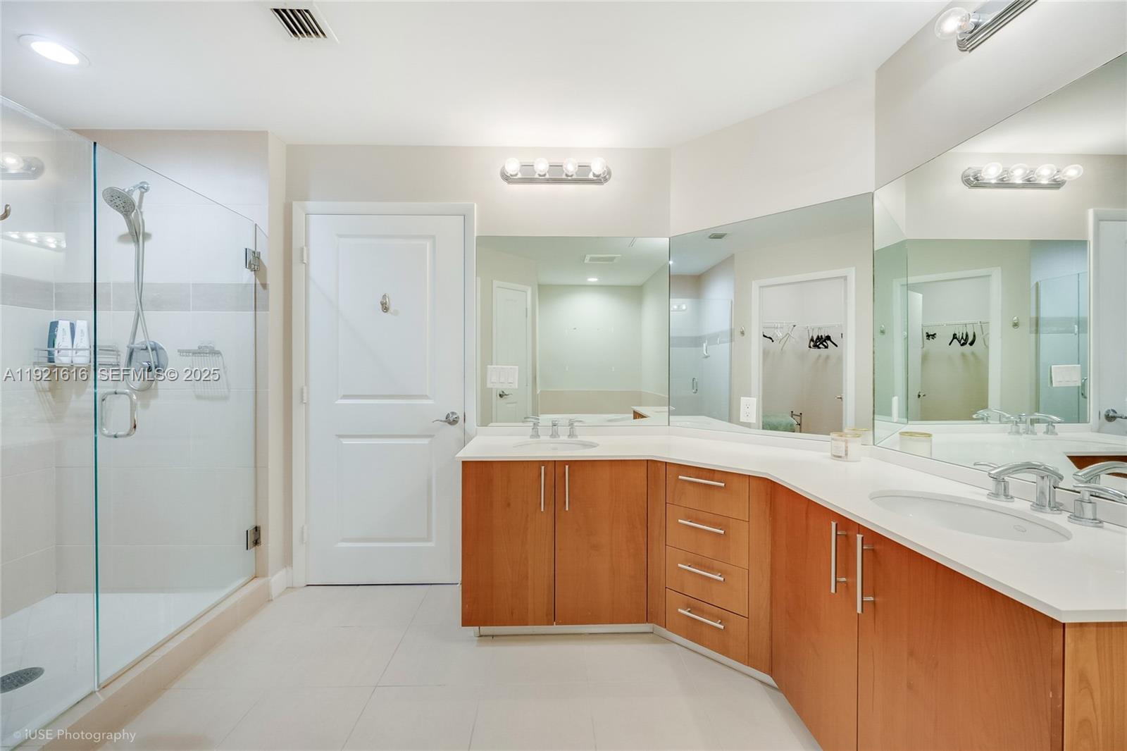 OCEAN MARINE YACHT CLUB C - Residential Lease