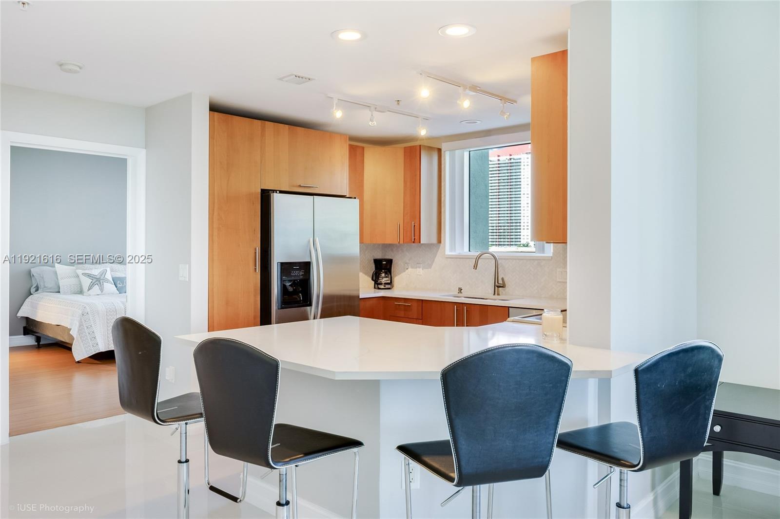 OCEAN MARINE YACHT CLUB C - Residential Lease