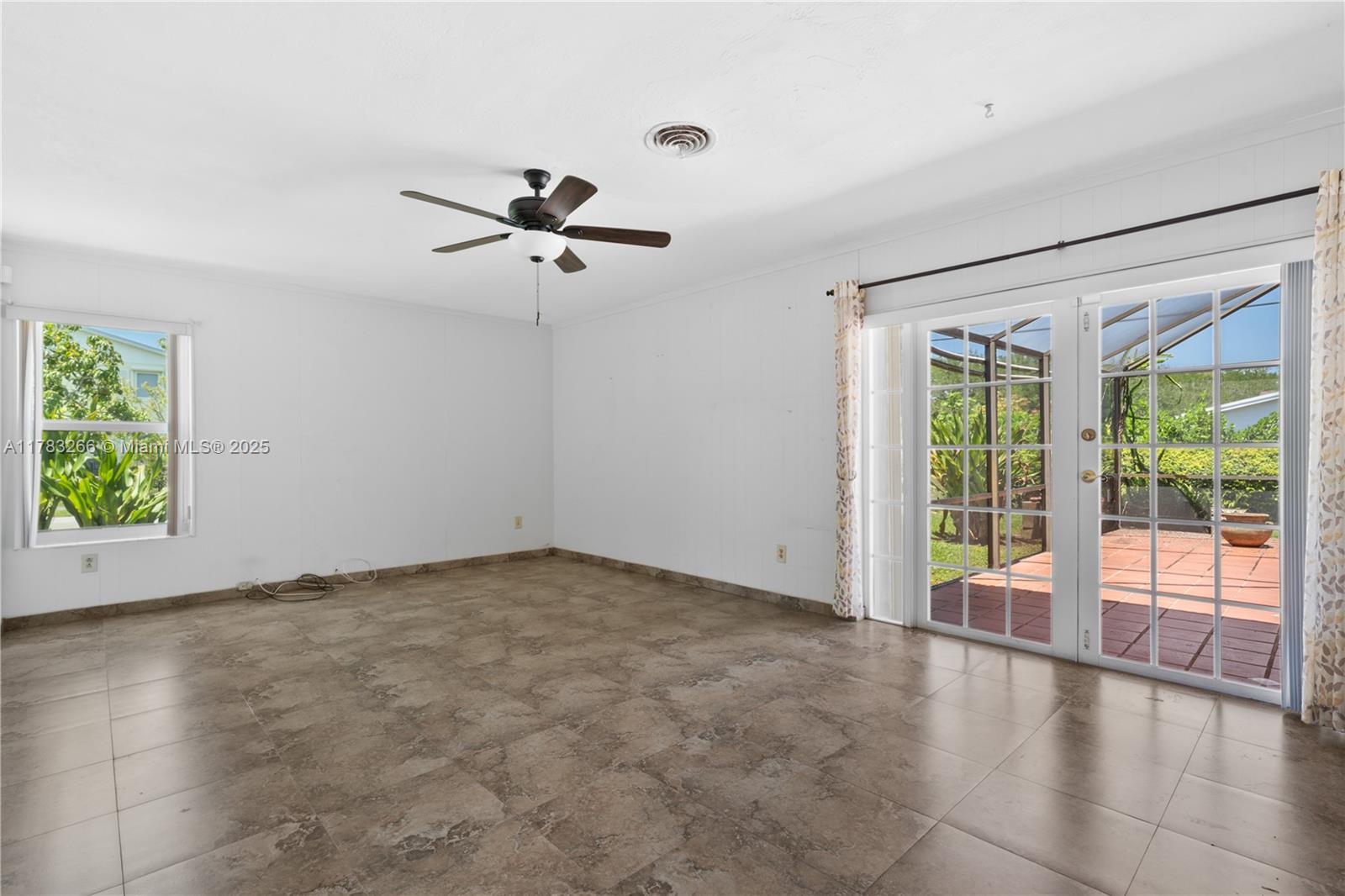 SNAPPER CREEK PARK UNIT N - Residential