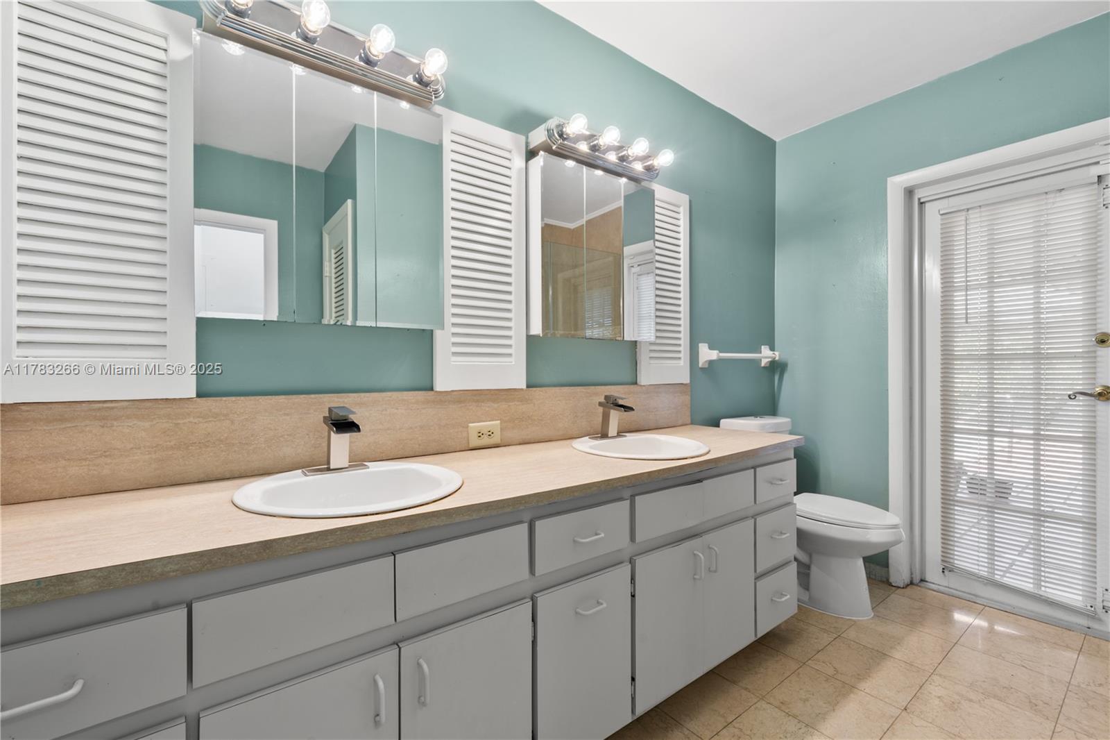 SNAPPER CREEK PARK UNIT N - Residential