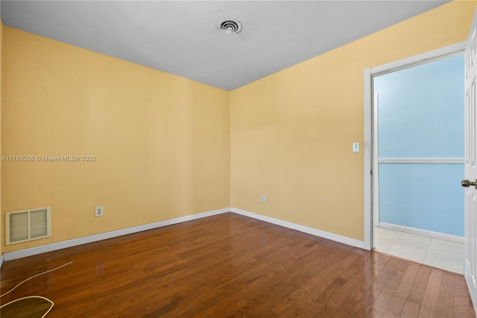 SNAPPER CREEK PARK UNIT N - Residential