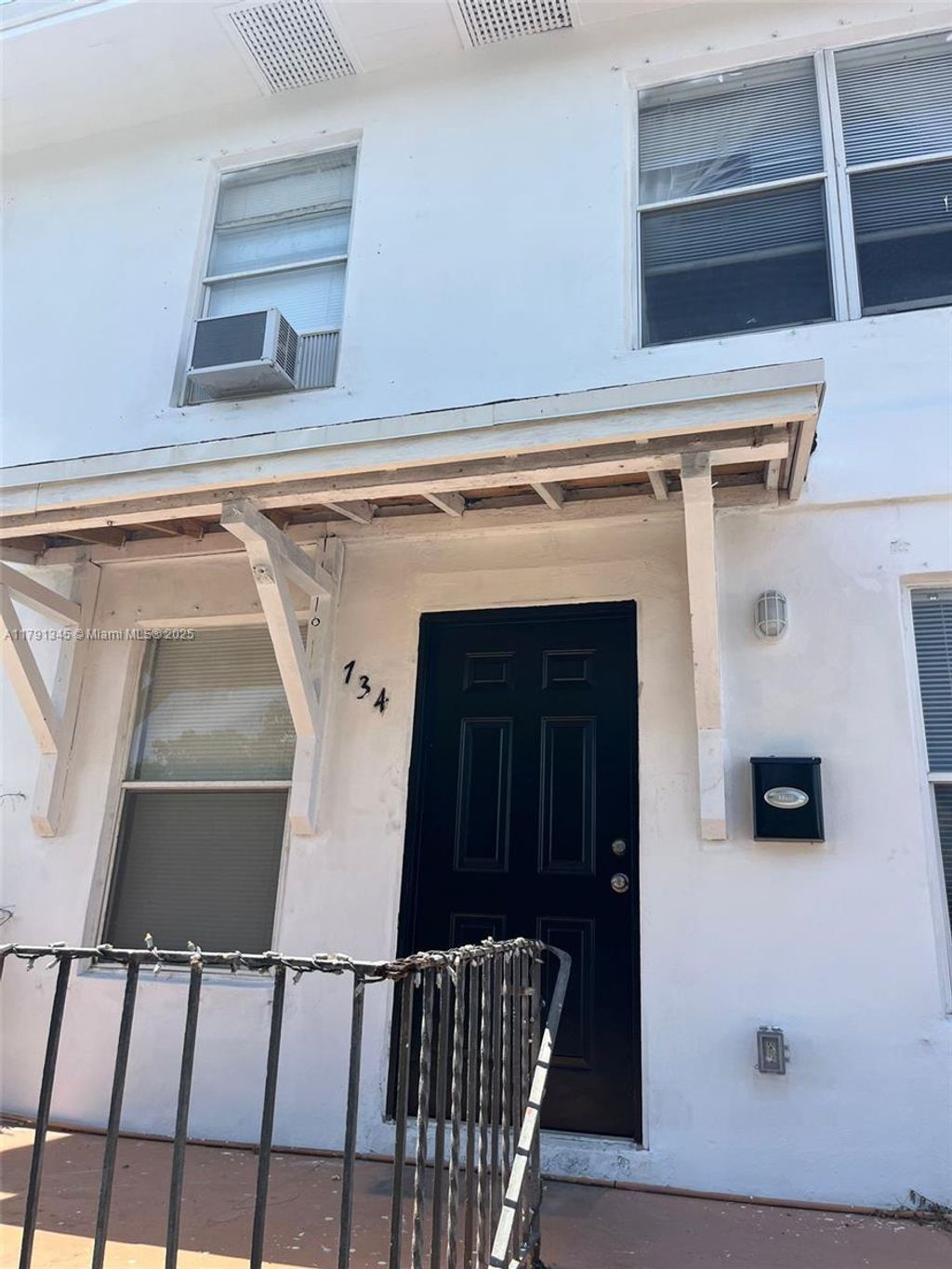 Photo of 734 Gotham Ct #734, West Palm Beach, FL 33405 (MLS # A11791345)