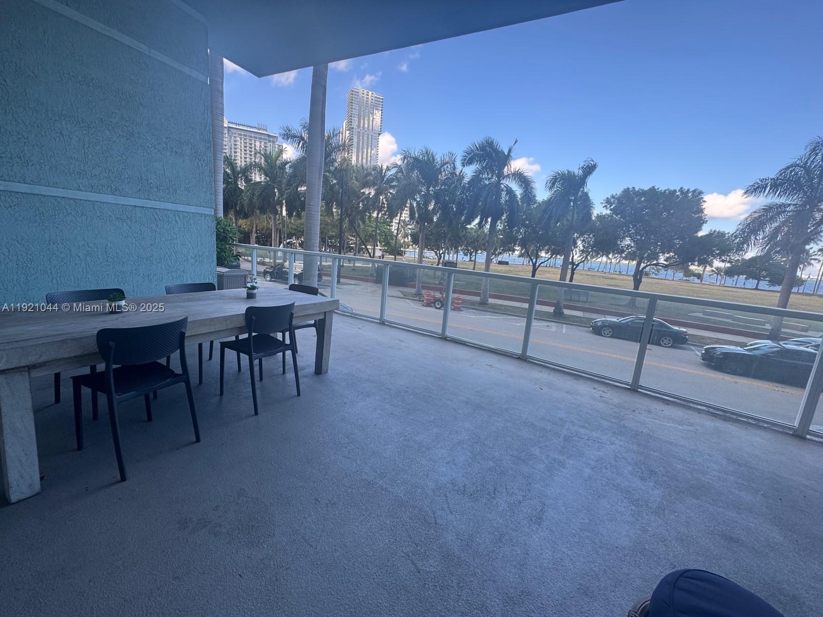 1900 N Bayshore Dr 1A