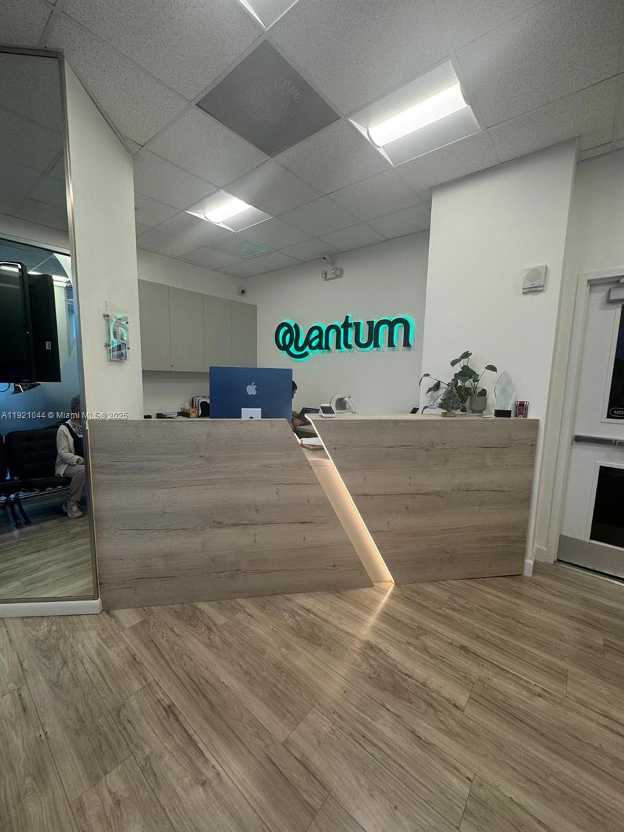 1900 N Bayshore Dr 1A