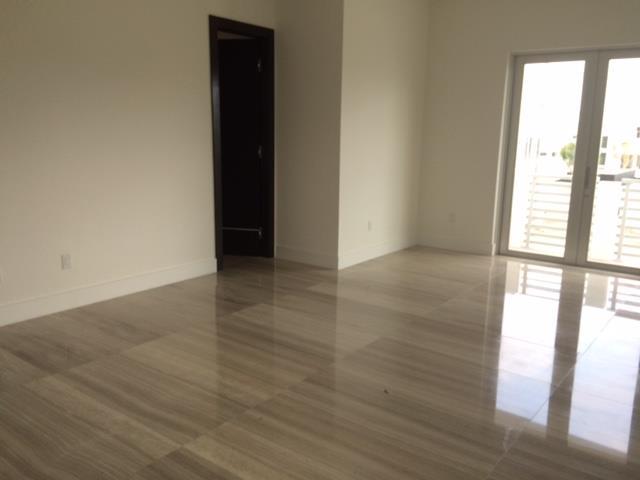 OASIS PARK SQUARE - Residential Lease