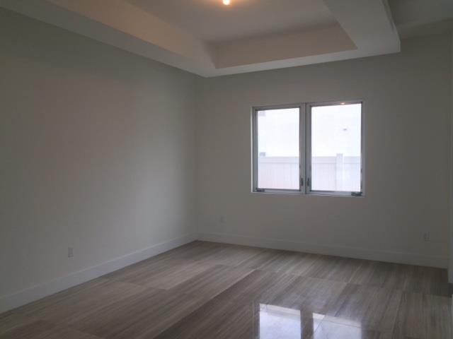 OASIS PARK SQUARE - Residential Lease