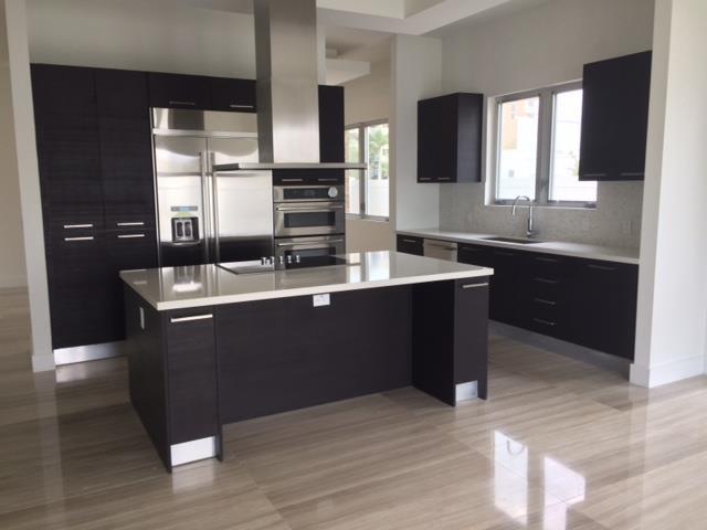 OASIS PARK SQUARE - Residential Lease