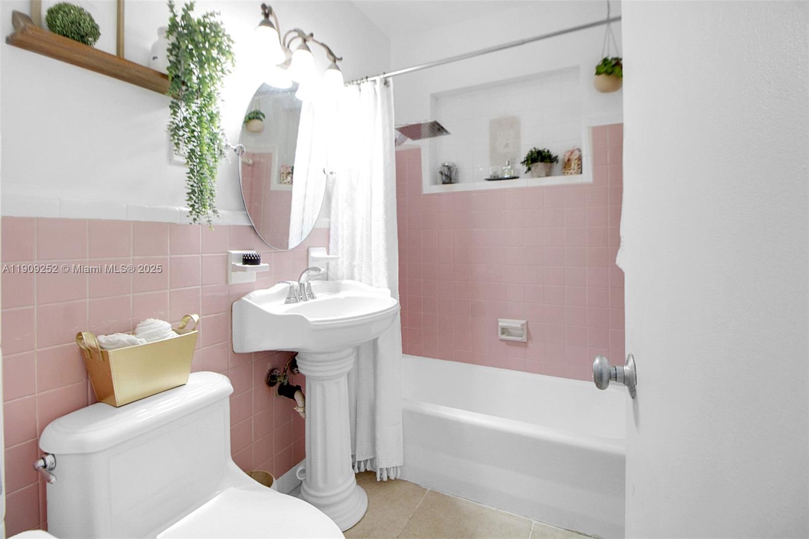 CRANSTON TERRACE - Residential