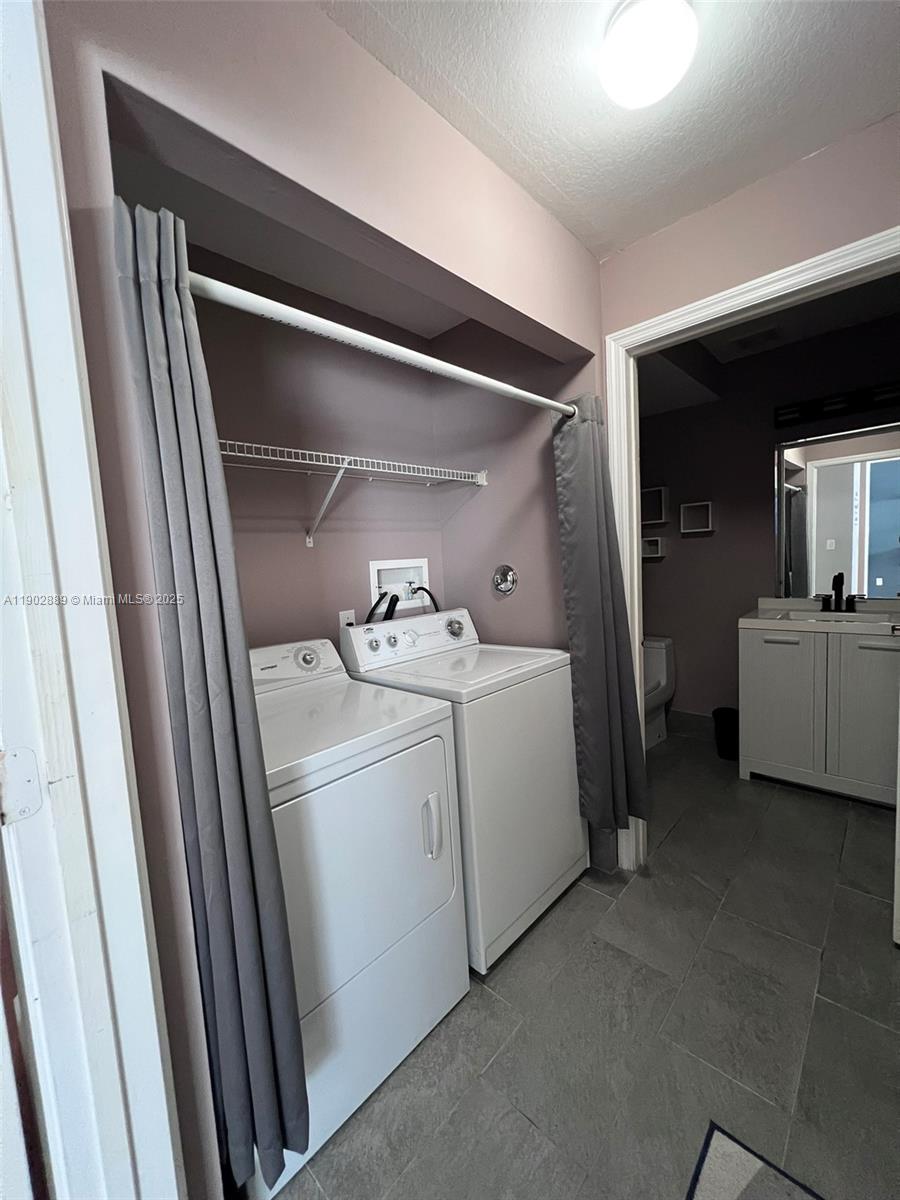 PEMBROKE ISLES 1 - Residential Lease