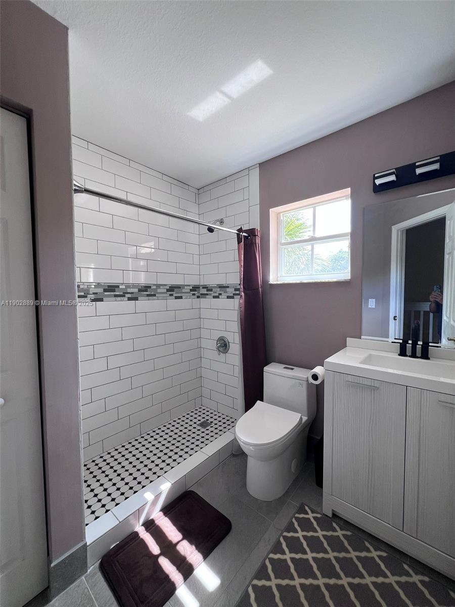 PEMBROKE ISLES 1 - Residential Lease