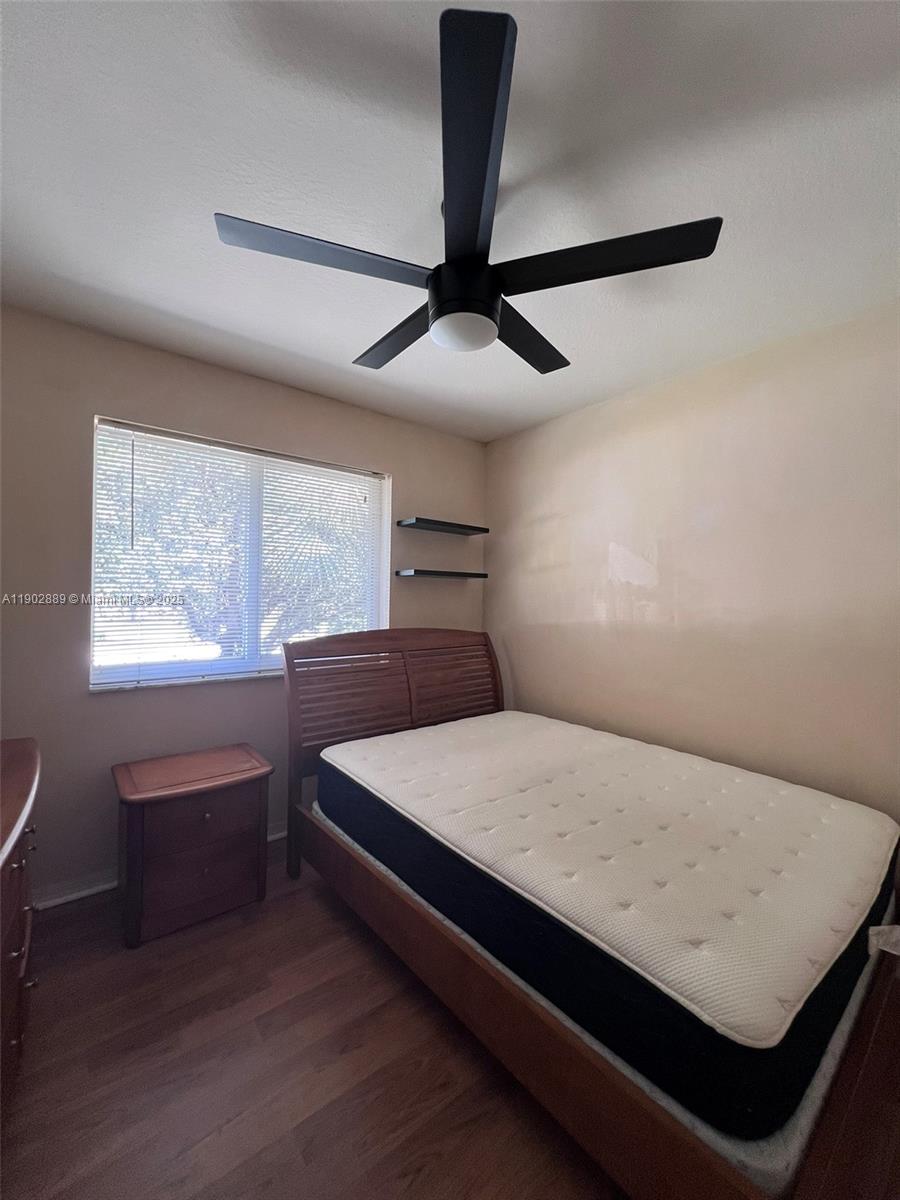 PEMBROKE ISLES 1 - Residential Lease