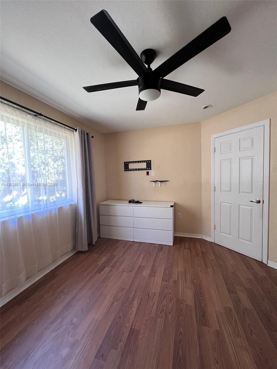 PEMBROKE ISLES 1 - Residential Lease