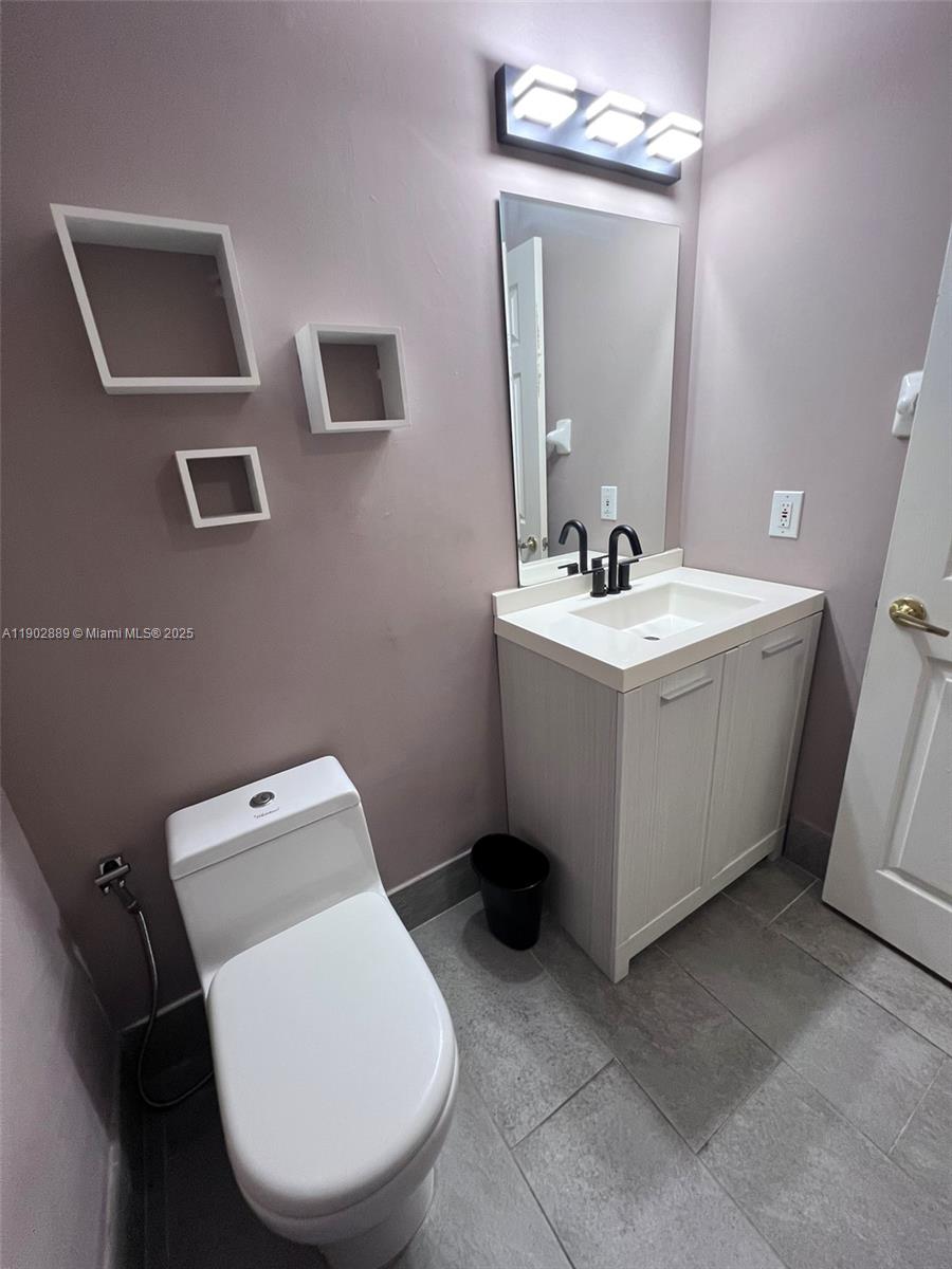 PEMBROKE ISLES 1 - Residential Lease