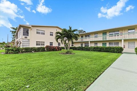 349 Oakridge T 349 Deerfield Beach FL 33442