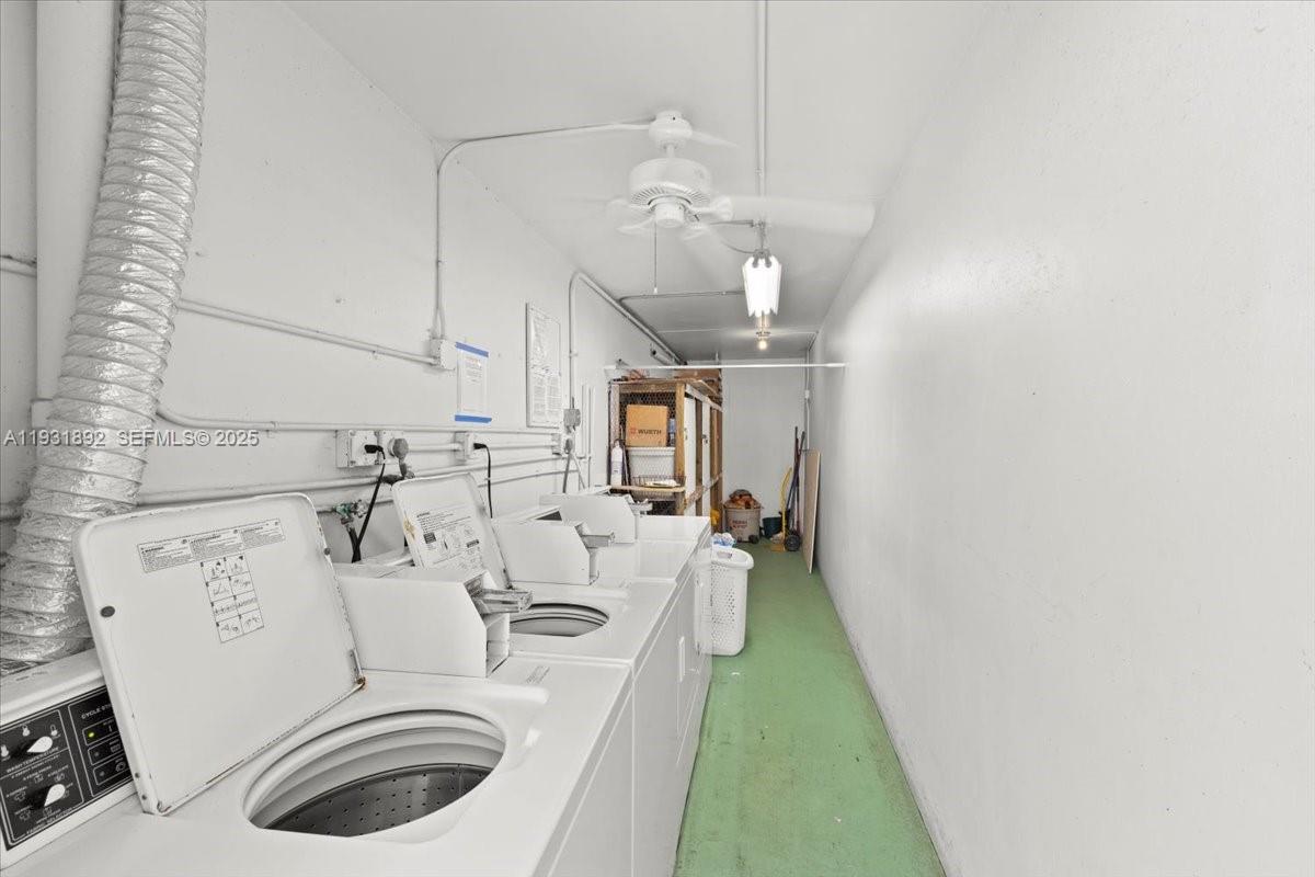 OAKRIDGE T CONDO - Residential