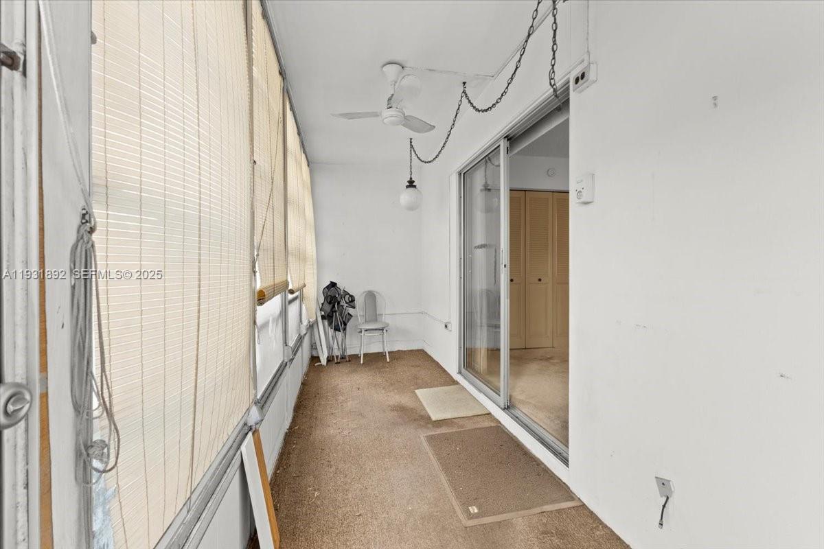 OAKRIDGE T CONDO - Residential