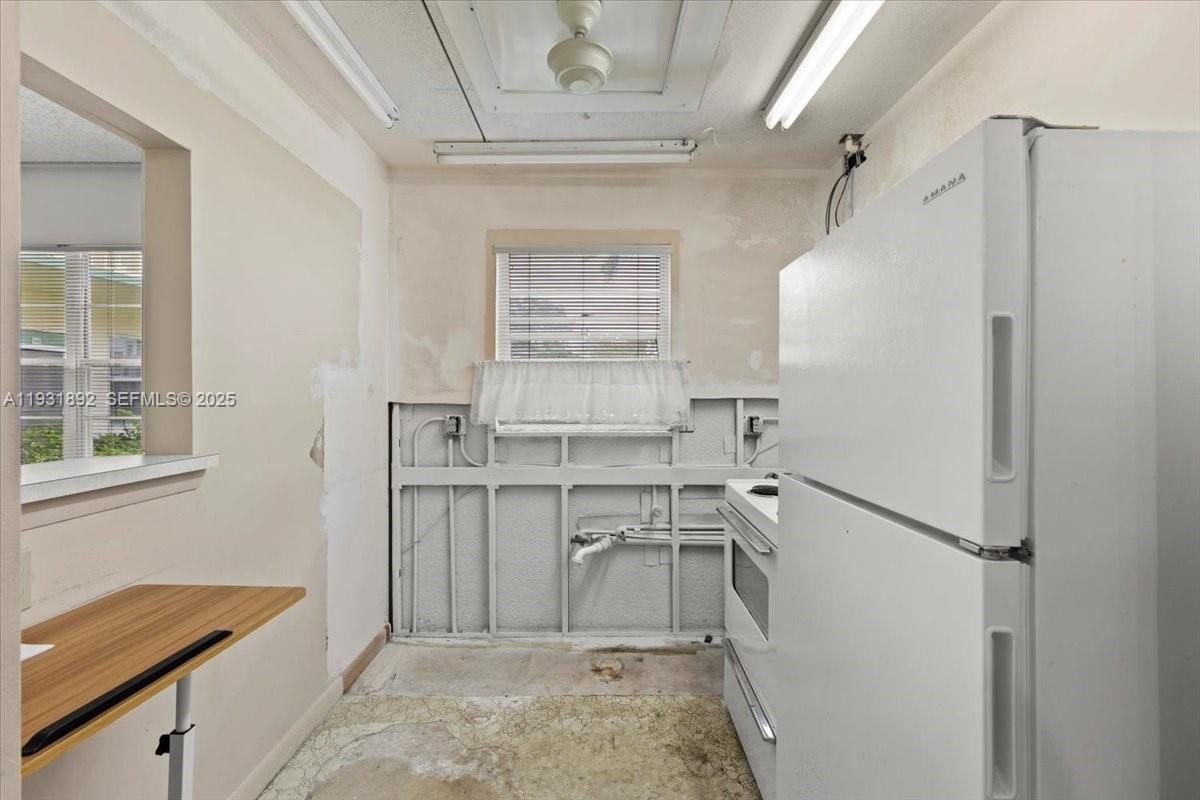 OAKRIDGE T CONDO - Residential