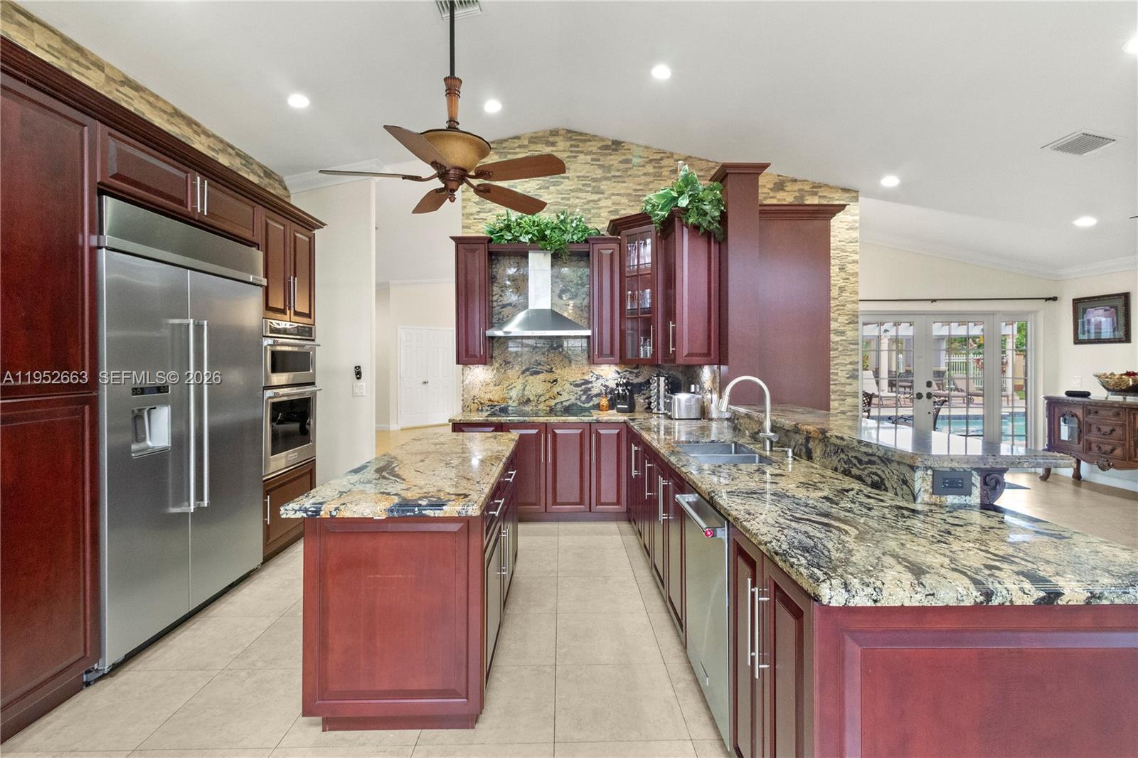 RAMBLEWOOD - Residential